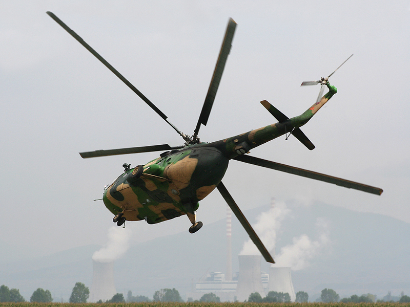 Elicopter prăbușit, cel puțin nouă oameni și-au pierdut viața - elicopterprabusit-1476965514.jpg