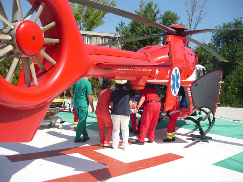 Bilanț MAI: 70 de vieți salvate cu ajutorul elicopterelor SMURD! - elicoptersmurd-1376415279.jpg