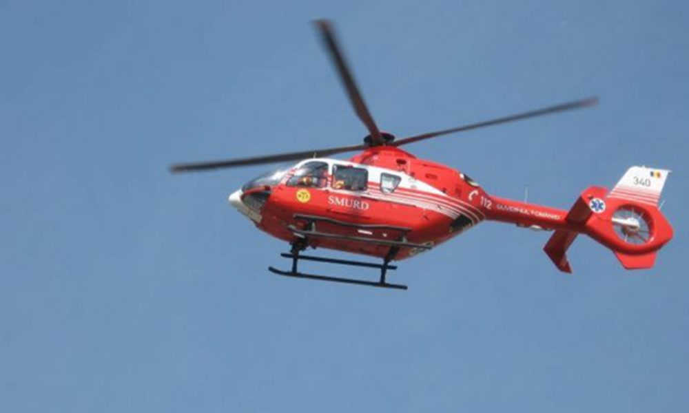 Un autoturism s-a răsturnat în Ovidiu. Intervine elicopterul SMURD - elicoptersmurd-1718644433.jpg