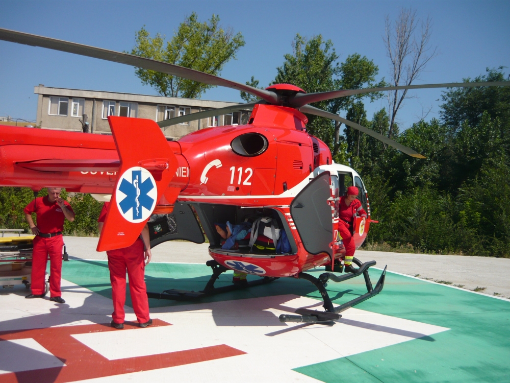 Noi misiuni de salvare Smurd, la Constanța - elicoptersmurd5-1386582647.jpg