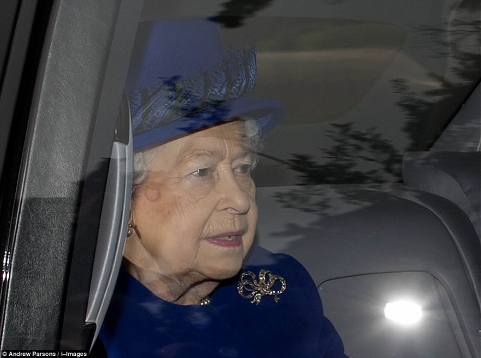 Regina Elisabeta și-a făcut prima apariție publică în 2017, după o răceală puternică - elisa-1483891156.jpg