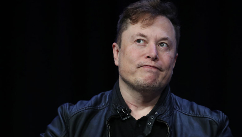 Tatăl lui Elon Musk spune că nu este mândru de fiul său - elonmusk-1659444471.jpg