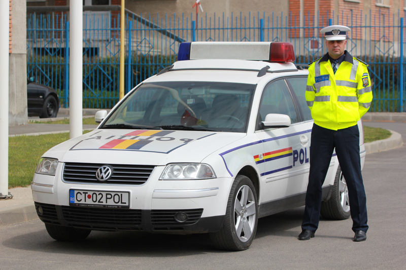 Polițistul care a băgat spaima în șoferii din Constanța - enachepolistist-1366389602.jpg