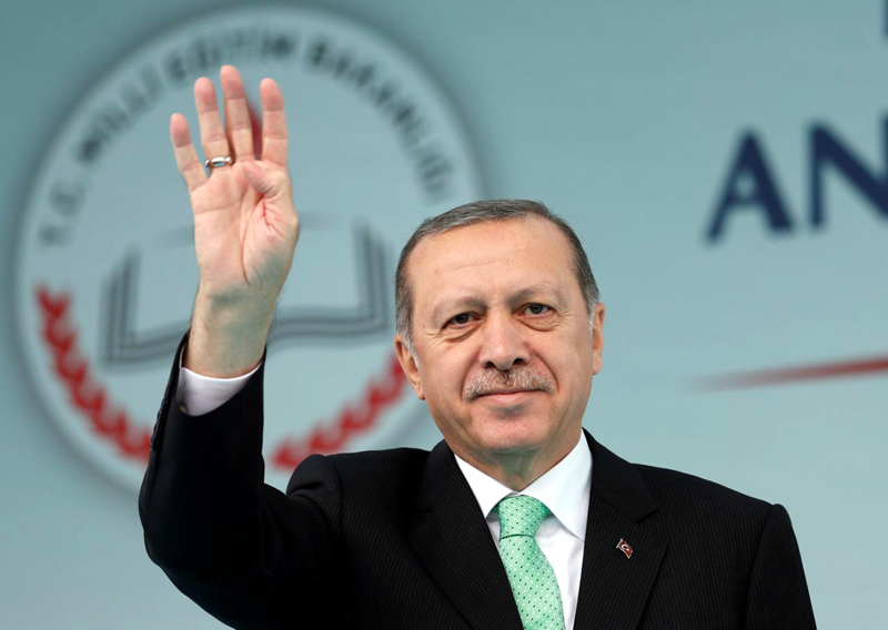Erdogan l-a numit în funcția de ministru al Finanțelor pe ginerele său - erdogan-1531229633.jpg