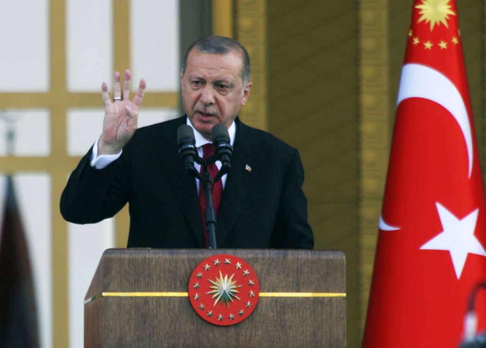 Erdogan acuză regimul sirian de sabotarea acordului de la Astana - erdogan-1557856997.jpg