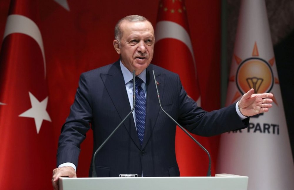 Recep Erdogan, măsură controversată și periculoasă în privința lirei turcești! - erdogan-1640200409.jpg