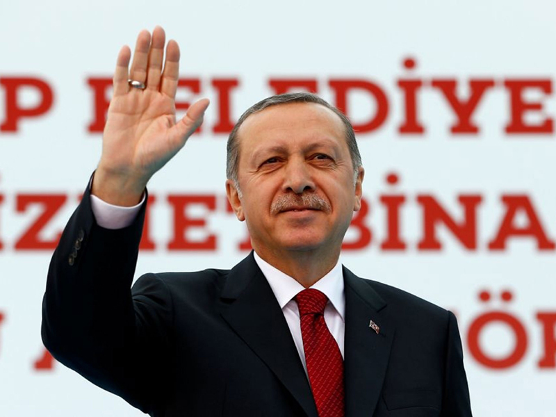 Erdogan nu se satură de putere. Reales președinte de partid, după trei ani de absență - erdoganputere-1495458667.jpg