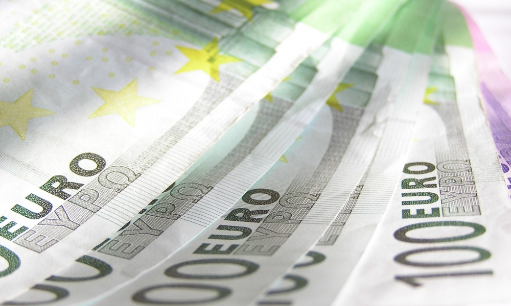 Euro rămâne și astăzi la 4,44 lei - euro-1373367490.jpg