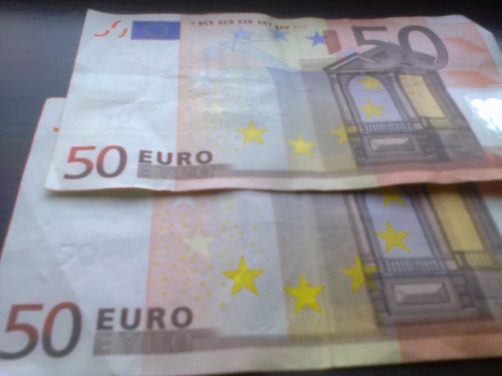 Euro rămâne tot la 4,43 lei - eurom2-1400670614.jpg