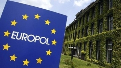 Cum pot deveni românii specialiști Europol - europol88946200-1319526798.jpg