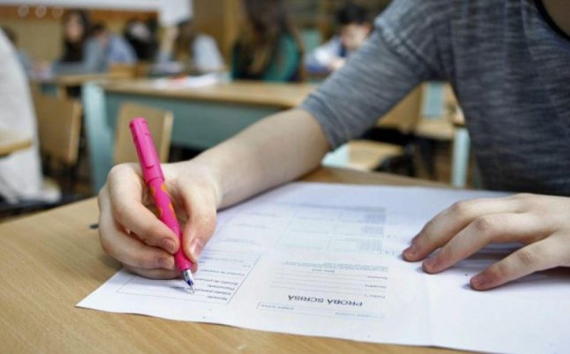 72 de elevi au absentat la Evaluarea Națională la Constanța - evaluarea-1528723836.jpg