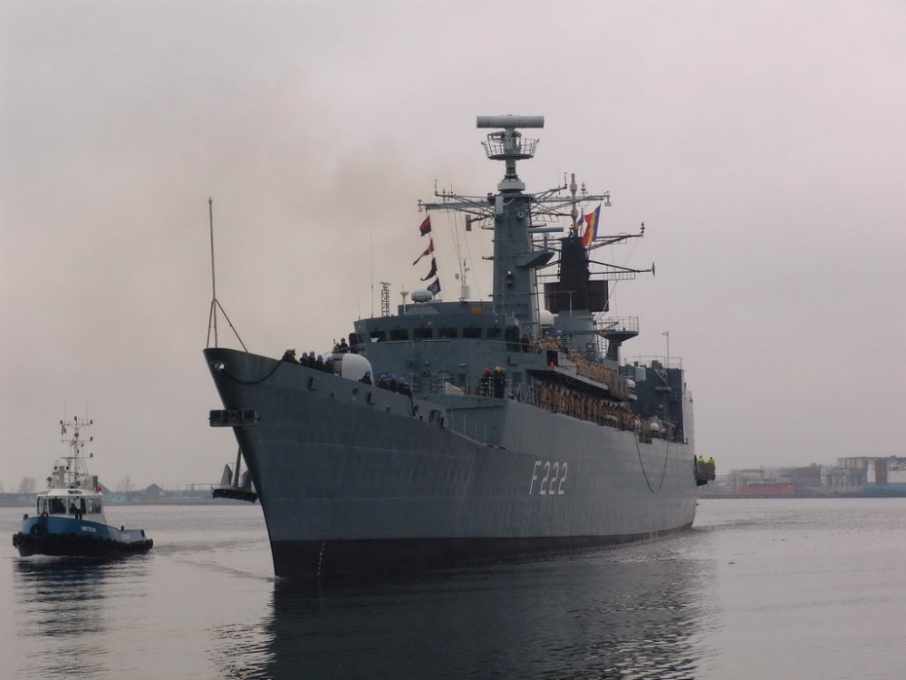 Fregata Regina Maria, exerciții în Marea Neagră - exercitii-1449746927.jpg