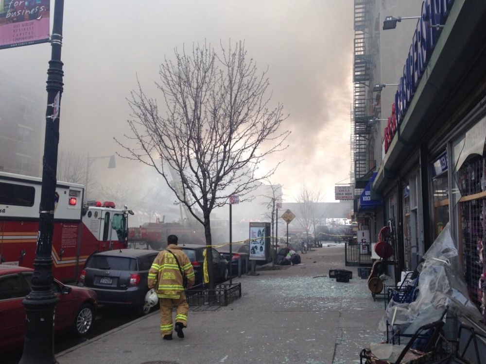 Clădire din New York, prăbușită în urma unei explozii - explozie-1394637914.jpg