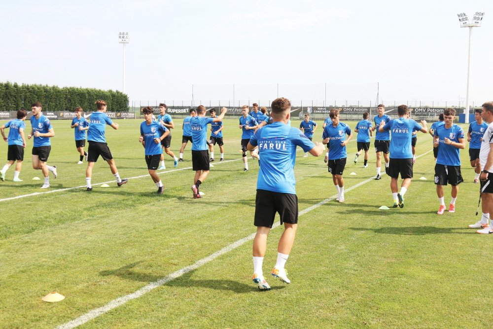 Fotbal / Juniorii de la FCV Farul Constanţa au revenit la antrenamente - f-1626864634.jpg