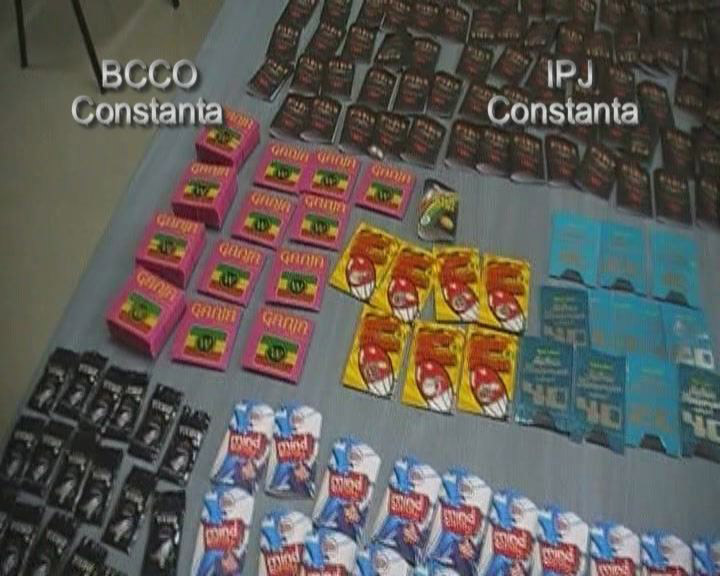 Aproape patru kilograme de droguri, confiscate de la magazinele de vise - f3ef8c702797e0afc3064ac0cbfaf8d5.jpg