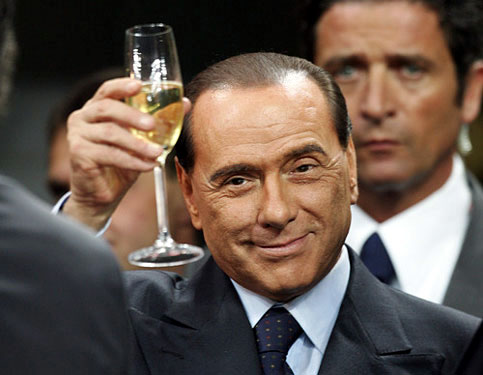 Minora de origine marocană a primit de la Berlusconi 7.000 de euro și bijuterii - f42a391e08c8820ad60dc24f44110bc0.jpg