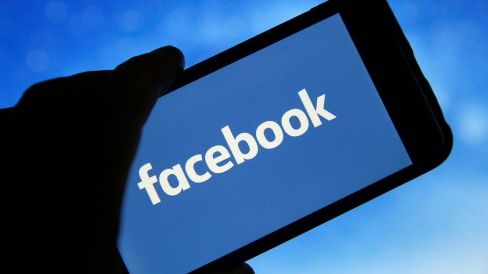 Facebook intenționează să-și schimbe numele. Ce planuri are Mark Zuckerberg - face-1634710619.jpg