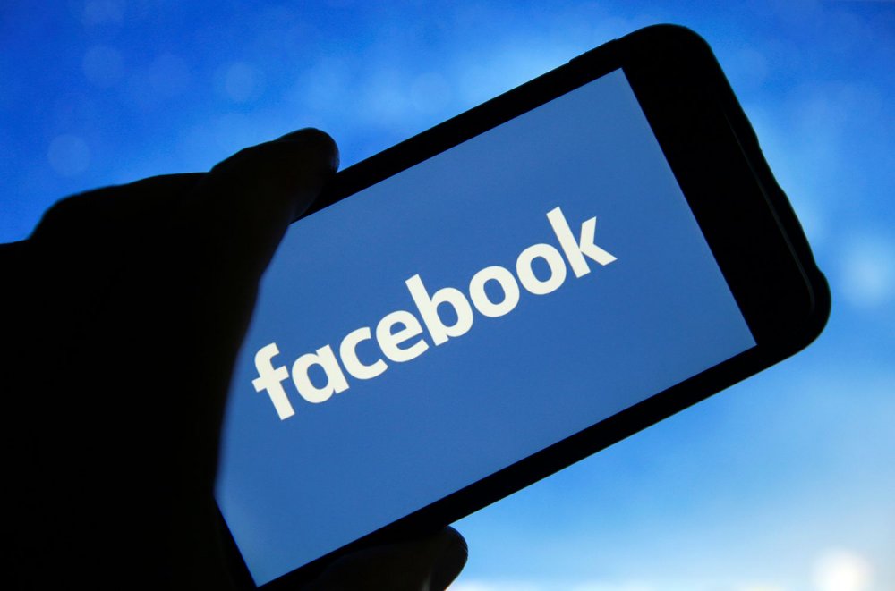Facebook a închis 1,3 miliarde de conturi false în ultimul trimestru din 2020 - facebook-1616419748.jpg