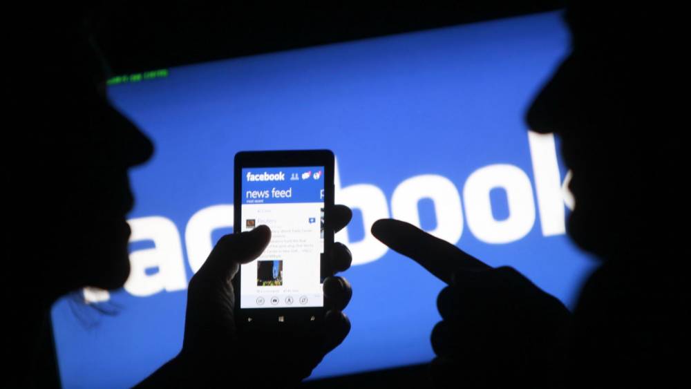 Facebook a umflat cifrele referitoare la persoanele care pot vedea mesajele publicitare pe platforma sa - facebook1-1504682902.jpg