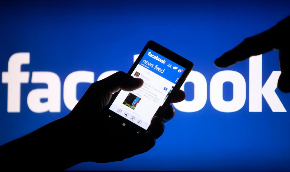Administratorii grupurilor Facebook pot introduce taxă - facebooklogo-1529587505.jpg