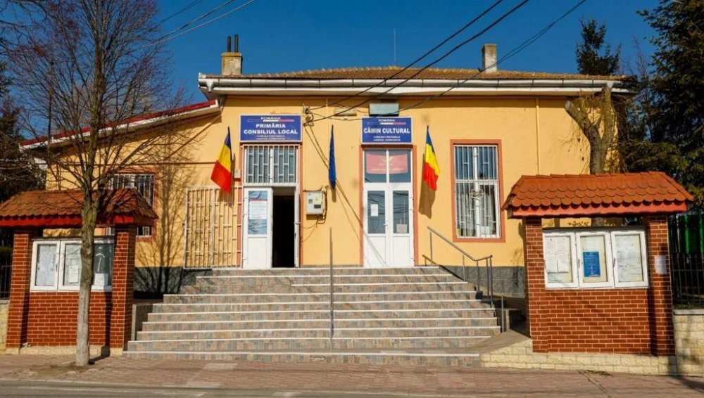 Administrația locală din comuna Fântânele a obținut finantare PNRR pentru dotarea unei şcoli - fantanele-scoala-1693400768.jpg