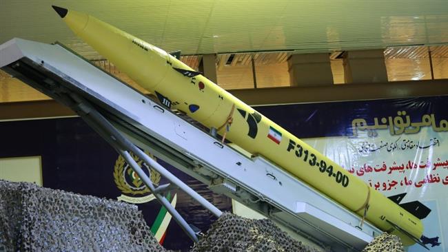 Iranul anunță fabricarea unei noi rachete cu rază scurtă de acțiune - fateh313-1440253093.jpg