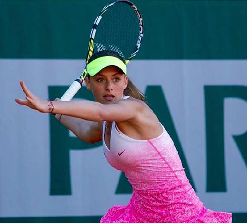 Ana Bogdan  a acces în turul al doilea al turneului ITF de la TC Idu - favoritaidu-1440605657.jpg