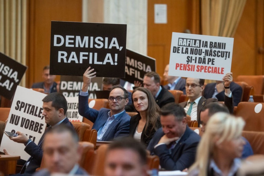 Moţiunea simplă împotriva ministrului Sănătăţii, Alexandru Rafila, dezbătută în Parlament - fb1a53251024x683-1695049239.jpg