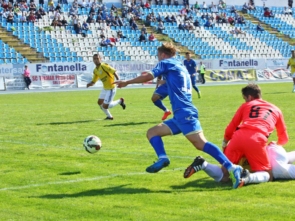 Fotbal: FC Farul a obținut victoria pe terenul Bacăului - fcfarul1444999523-1445102446.jpg
