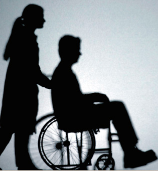Autoritățile locale rămân, din luna mai, fără fonduri pentru plata celor care îngrijesc persoanele cu dizabilități - fdfe1d11266cfbb4936ddcc8d5c97f97.jpg