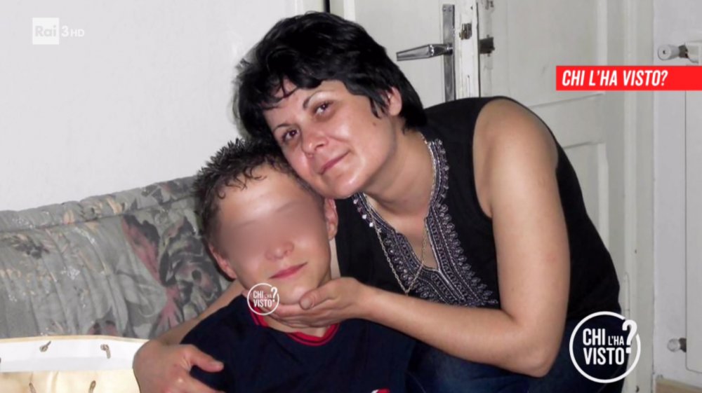 Un copil român dispărut în Italia în urmă cu opt ani și-a regăsit familia - fernandovasilemama-1593757113.jpg
