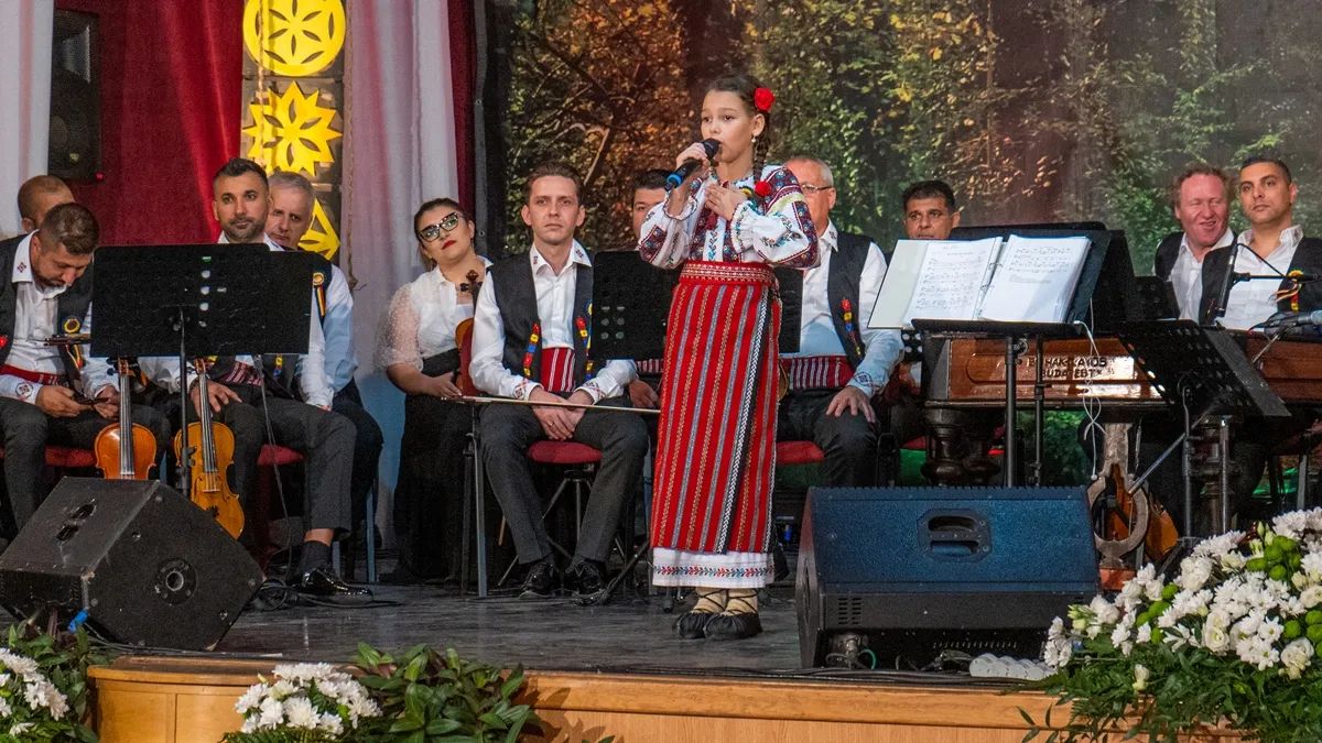 Eveniment folcloric important la Cumpăna: Festivalul “Dor de cânt românesc“ a ajuns la ediția a XVI-a - festival-bun-1684256477.jpg