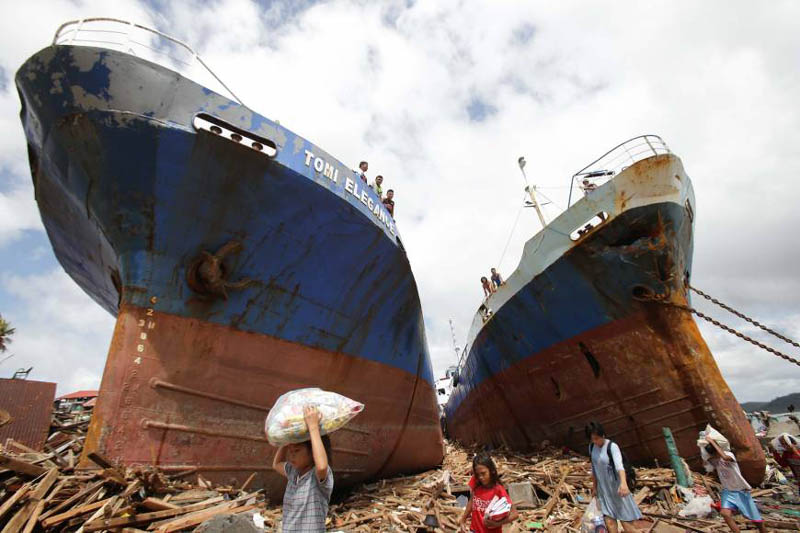 Filipinele, devastate de taifunul Haiyan. Stare de urgență în insula Leyte - filipine-1384179810.jpg