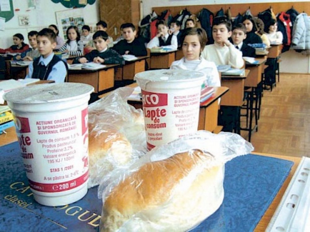 Finanțare europeană pentru fructe, legume, lactate și cornuri în școlile din România - finantareeuropeanapentrufructele-1660671552.jpg