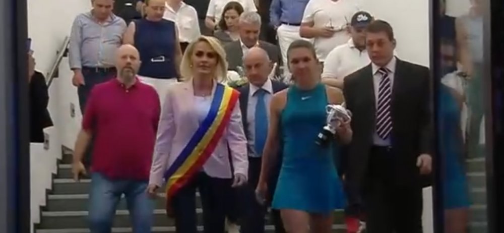 VIDEO / Gabriela Firea și-a suspendat pagina de Facebook după ce a fost huiduită pe Arena Națională - firea-1528748790.jpg