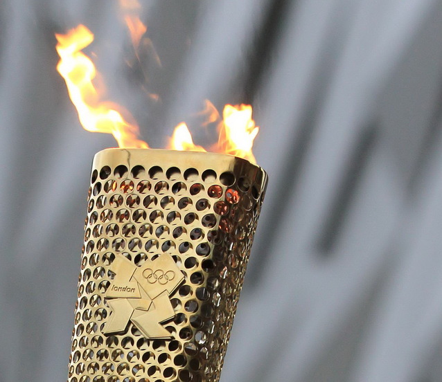JO 2016: Flacăra olimpică a ajuns la Rio de Janeiro - flacaraolimpica-1344933265.jpg