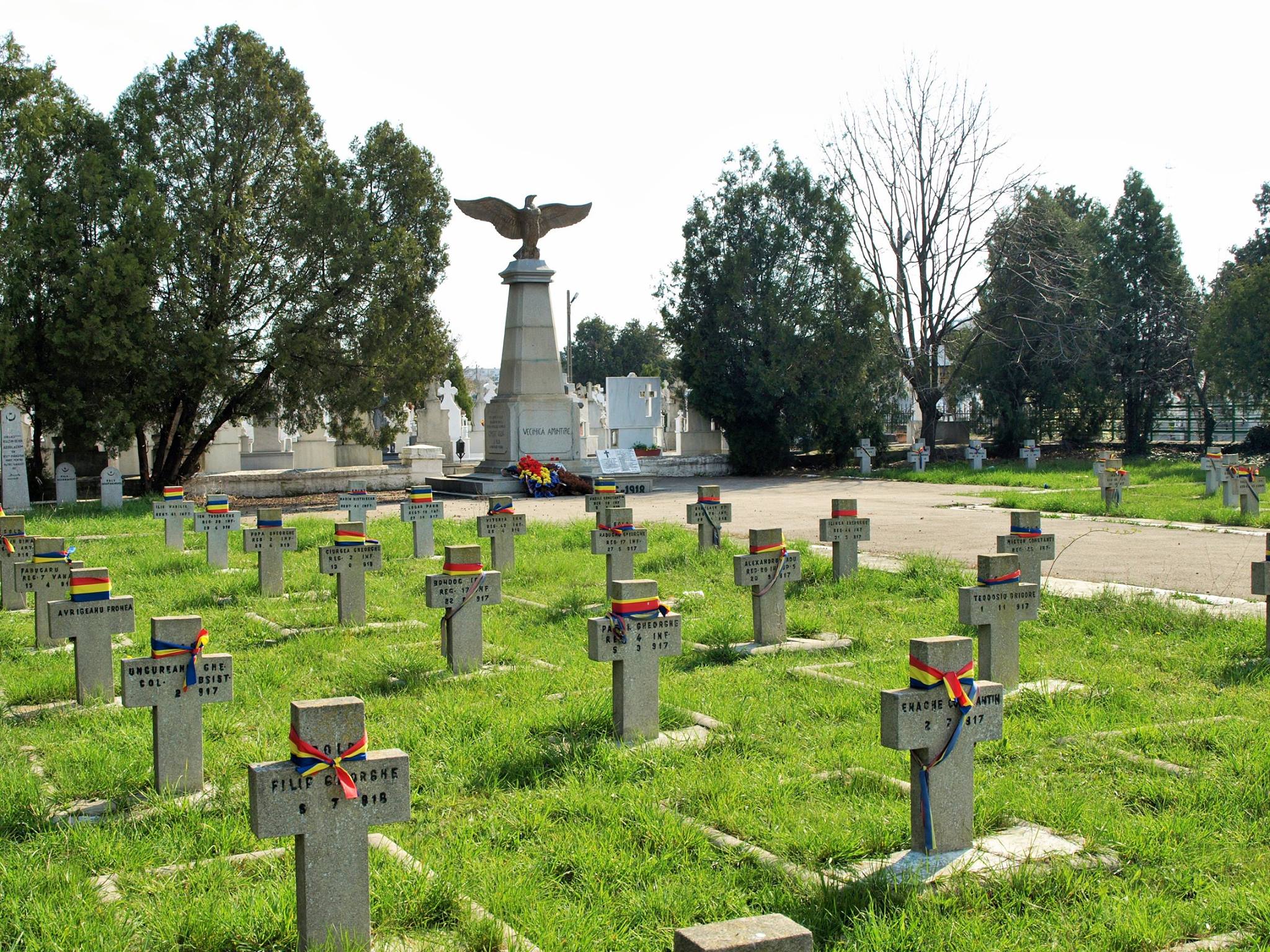 Eroii căzuți la datorie, fără locuri de veci! Ministerul Apărării va amenaja un cimitir militar în Constanța - fond-amenjarae-cimitir-1707765628.jpg