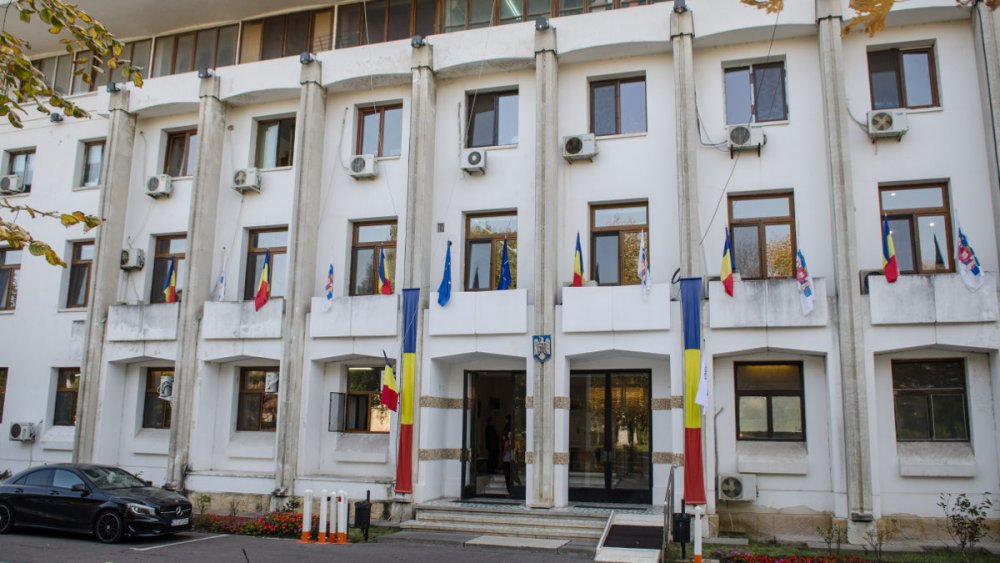 Doar șase consilieri locali din Constanța și-au depus noile declarații de avere - fond-declaratii-avere-1684156428.jpg