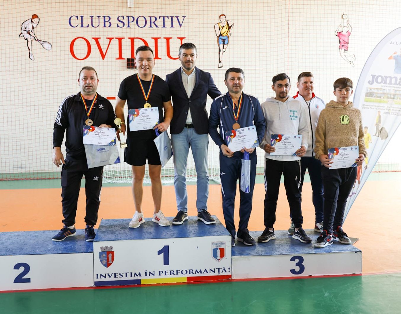 Turneu de tenis de masă la Ovidiu, organizat cu succes. 50 de jucători amatori s-au luptat pentru un loc pe podium - fond-ovidiu-tenis-1708956502.jpg
