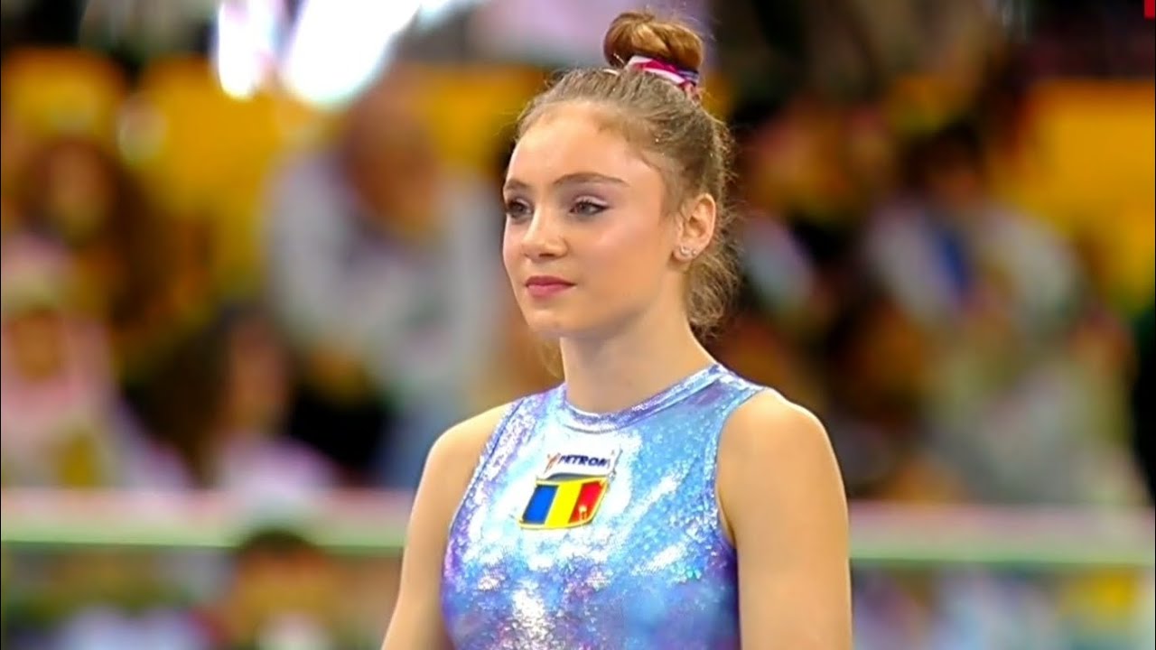Sabrina Voinea, la un pas de medalie la Mondialul de Gimnastică - fond-sabrina-1696859982.jpg