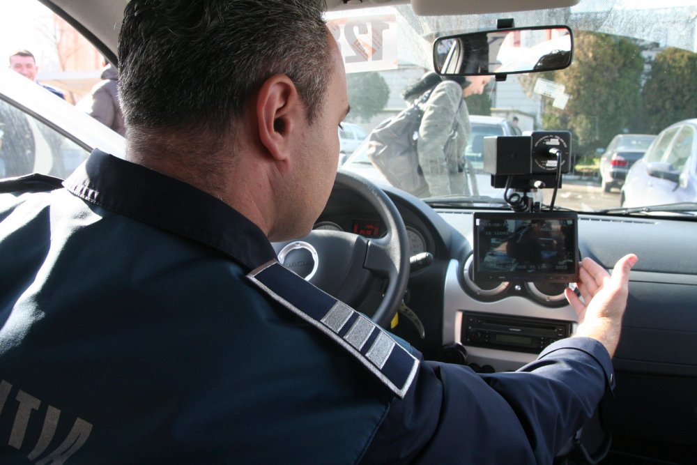 Reguli noi pentru polițiști! În ce condiții vor folosi radarele și body-cam-urile - fondcamerevideopolitie-1579820060.jpg