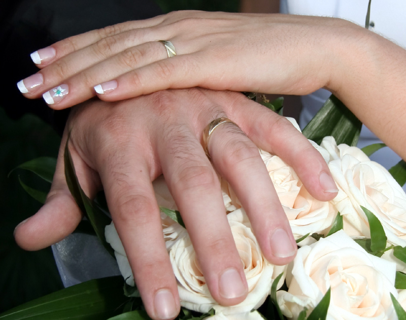 Când se pot oficia căsătorii în regim de urgență? - fonddialog-1333122776.jpg