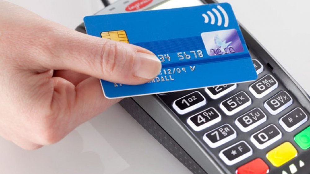 Faceți plăți cu cardul sau on-line? Iată ce vă atenționează BNR! - fondfacetiplaticucardulsauonline-1640200086.jpg