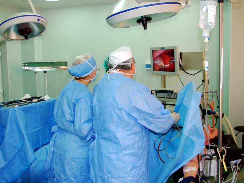 Operații pentru micșorarea stomacului, într-o clinică din Constanța - fondoperatiipentrumicsorareastom-1396888008.jpg