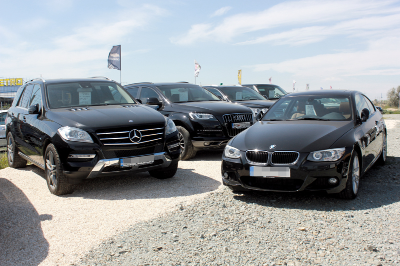 Cine și ce mașini mai cumpără de la samsarii din Constanța - fondparcauto1-1378304370.jpg