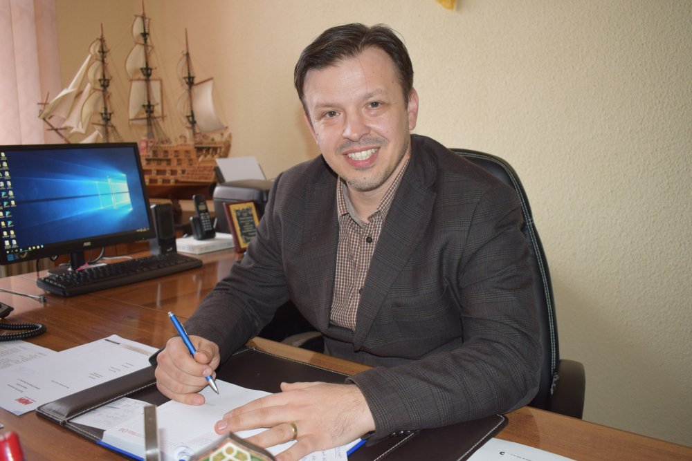 Edilul Viorel Ionescu, de la Hârşova: „PSD este un partid aflat într-o criză de lideri” - fondprimarharsova-1605293121.jpg