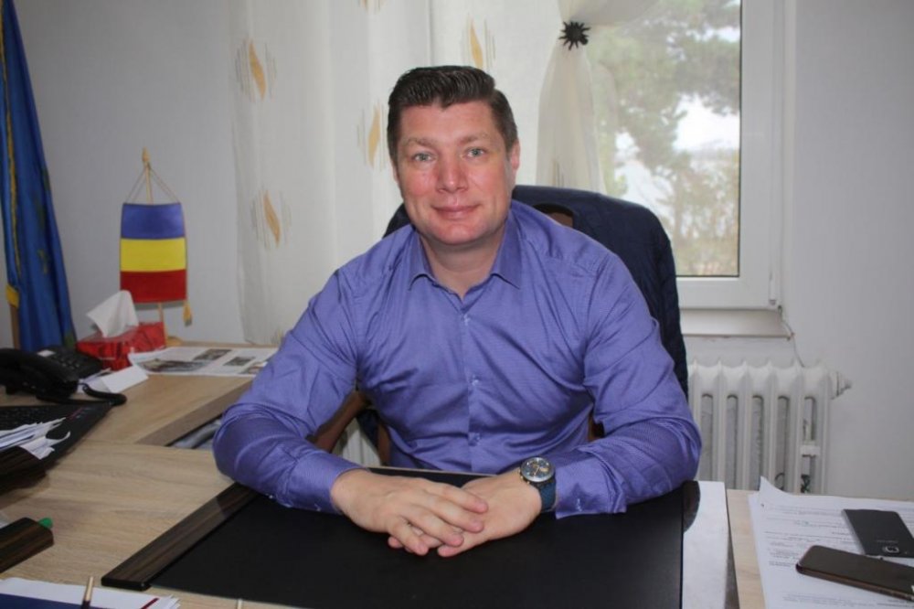 Primarul Iulian Soceanu implementează noi proiecte pentru dezvoltarea oraşului Techirghiol - fondsoceanuu-1656949139.jpg