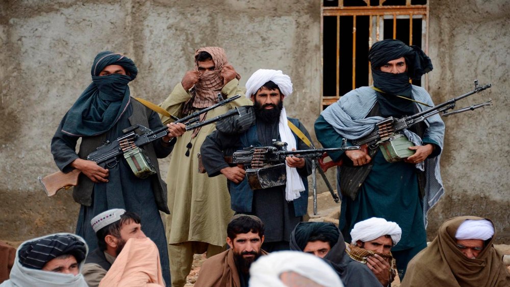 Adevărata față a talibanilor. Au început vânătoarea din ușă în ușă - fondtalibanivanatoare-1629464484.jpg