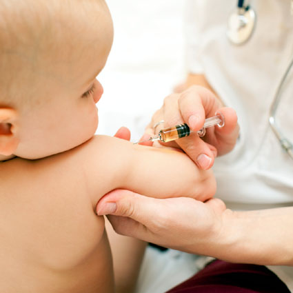 De ce este necesară vaccinarea copiilor - fondvaccinare-1383934228.jpg