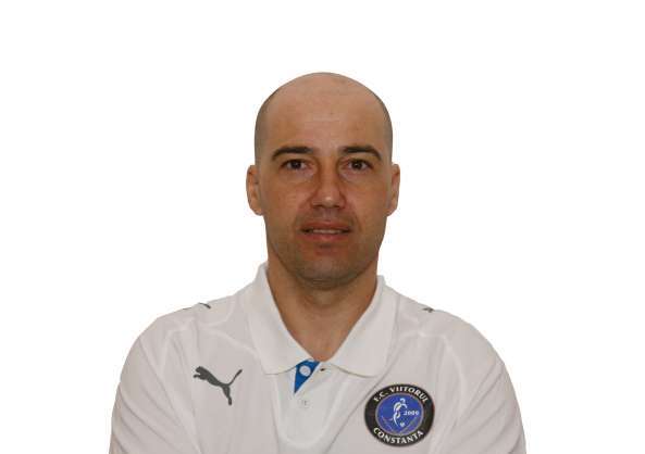 Fotbal / Mugurel Cornățeanu și-a reziliat contractul cu FC Viitorul - fotbal-1316094220.jpg
